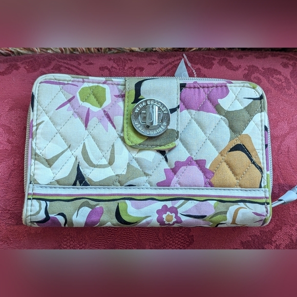 Vera Bradley Portobello Road Turn lock Wallet - Picture 1 of 14